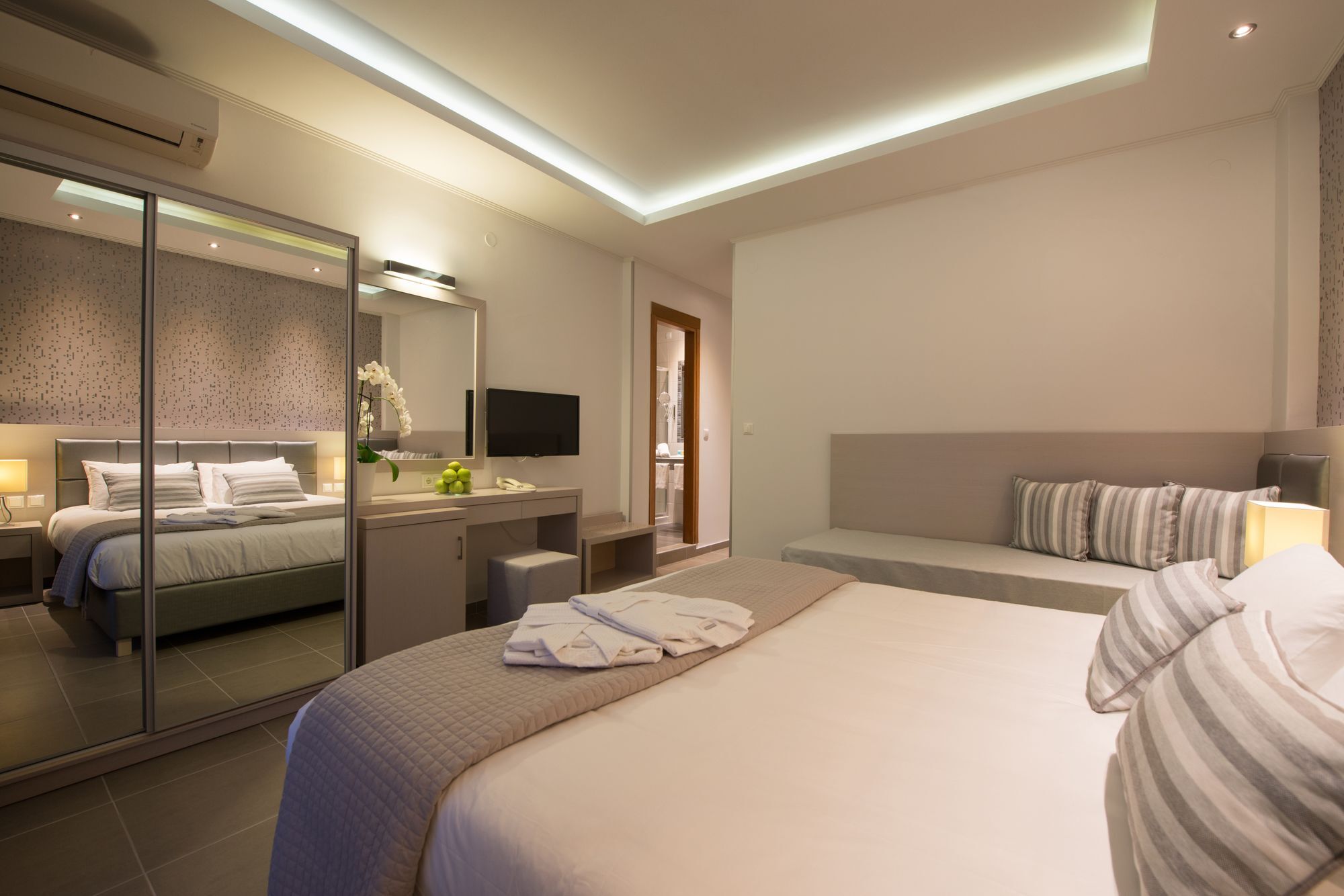 Angelica Hotel Limenas  Exterior photo
